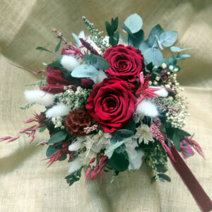 Ramo de novia preservado con rosa roja, avena y eucalipto